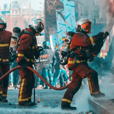Firefighters landscape saflex